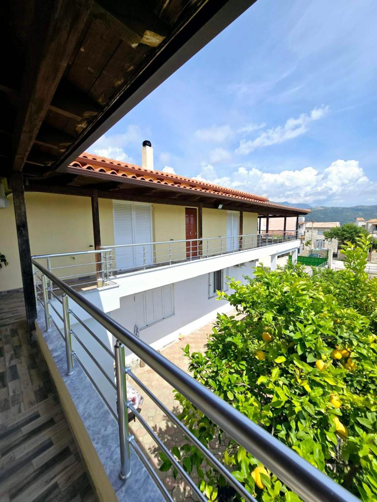 Philoxenia Guest House Himarë Exterior foto